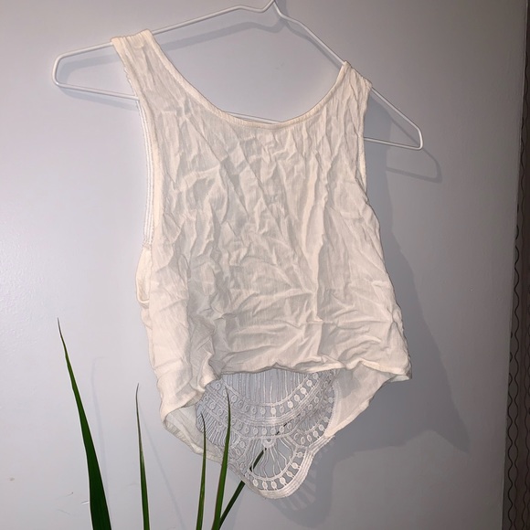 High Low Crop Top - Picture 2 of 5